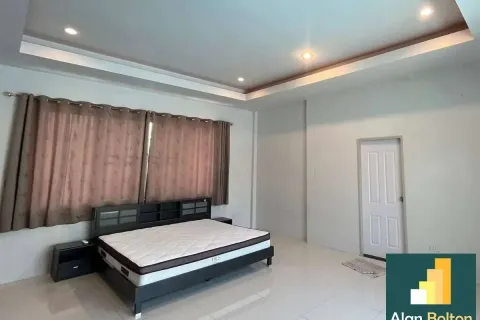 Casa de 3 dormitorios en Pattaya, Tailandia № 210723 - foto 8