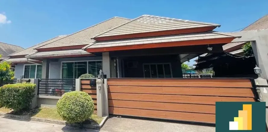 Casa de 3 dormitorios en Pattaya, Tailandia № 210723