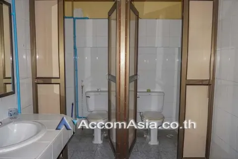 Gewerbeimmobilie in Khlong Toei, Bangkok, Thailand 1500 m2 № 217400 - Foto 10