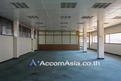 Gewerbeimmobilie in Khlong Toei, Bangkok, Thailand 1500 m2 № 217400 - Foto 17