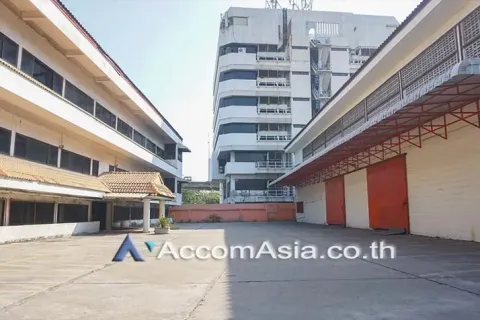 Gewerbeimmobilie in Khlong Toei, Bangkok, Thailand 1500 m2 № 217400 - Foto 2