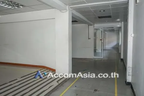 Gewerbeimmobilie in Khlong Toei, Bangkok, Thailand 1500 m2 № 217400 - Foto 13
