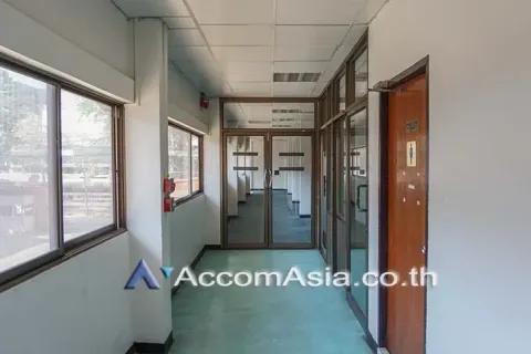 Gewerbeimmobilie in Khlong Toei, Bangkok, Thailand 1500 m2 № 217400 - Foto 15