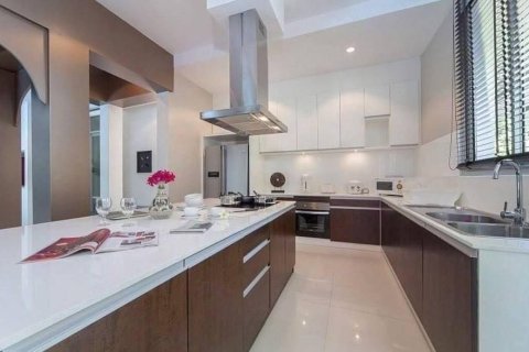 Villa in Pattaya, Thailand 5 bedrooms № 152784 - photo 14