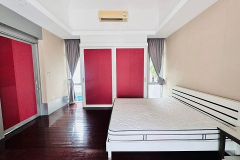 Villa in Pattaya, Thailand 5 bedrooms № 152784 - photo 12