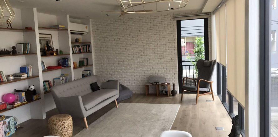 Шопхаус в Самутпракане, Таиланд  № 152783