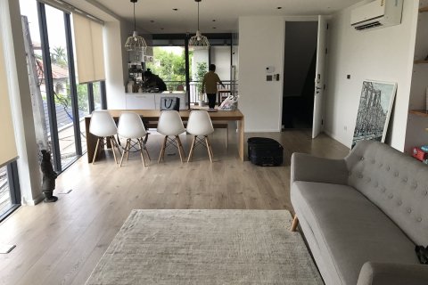 Шопхаус в Самутпракане, Таиланд  № 152783 - фото 2