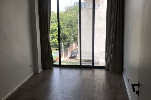 Шопхаус в Самутпракане, Таиланд  № 152783 - фото 3