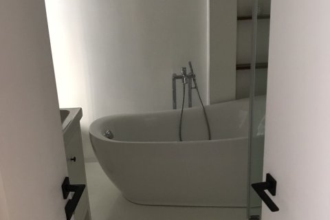 Шопхаус в Самутпракане, Таиланд  № 152783 - фото 22