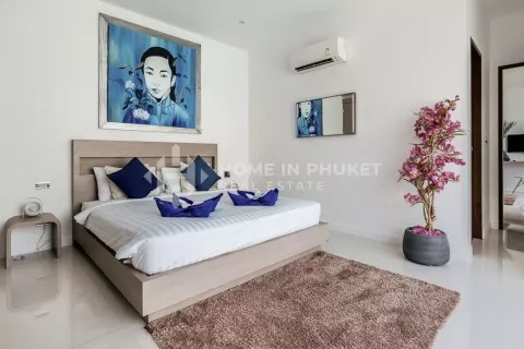 House in Rawai, Thailand 4 bedrooms № 134209 - photo 18