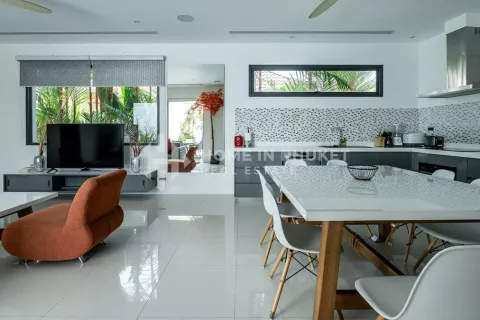 House in Rawai, Thailand 4 bedrooms № 134209 - photo 7
