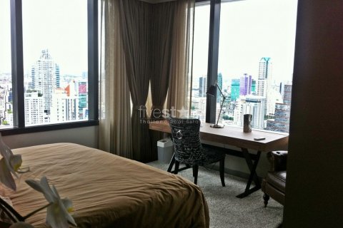 Condo à Bang Rak, Bangkok, Thaïlande, 2 chambres  № 142036 - photo 2