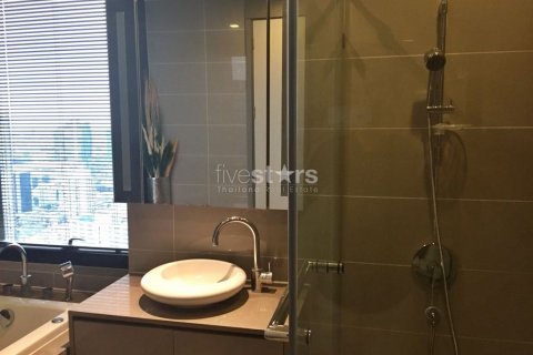 Condo à Bang Rak, Bangkok, Thaïlande, 2 chambres  № 142036 - photo 5