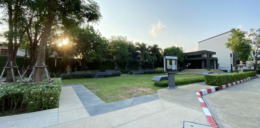 Townhouse à Chatuchak, Bangkok, Thaïlande 3 chambres № 160210