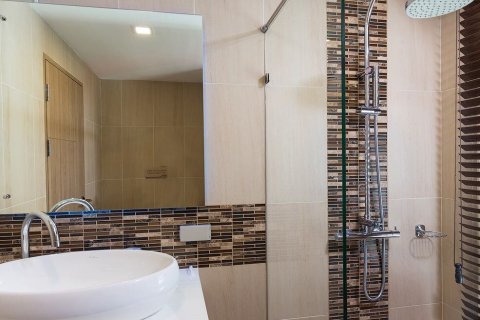 Condo à Phuket, Thaïlande, 2 chambres  № 160211 - photo 13
