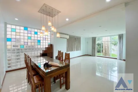 Haus in Chatuchak, Bangkok, Thailand 3 Schlafzimmer № 216549 - Foto 2