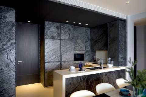 Condo in Bangkok, Thailand, 2 bedrooms  № 181181 - photo 6