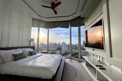 Condo in Bangkok, Thailand, 2 bedrooms  № 181183 - photo 4