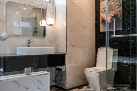 Condo in Bangkok, Thailand, 3 bedrooms  № 181180 - photo 28