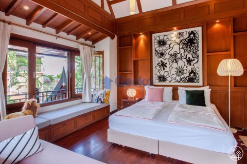 House in Pattaya, Thailand 4 bedrooms № 196991 - photo 22