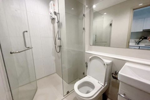 Studio in the Condo in Pathum Wan, Bangkok, Thailand  № 141107 - photo 4