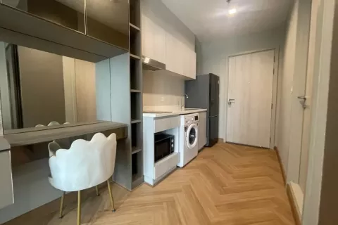 Studio in the Condo in Pathum Wan, Bangkok, Thailand  № 141107 - photo 2