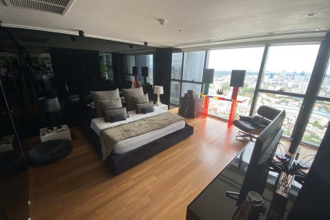 Condo in Bangkok, Thailand, 2 bedrooms  № 181063 - photo 4