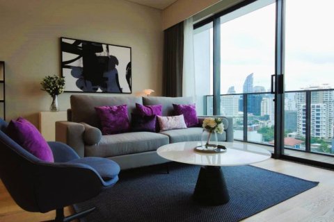 Condo in Bangkok, Thailand, 2 bedrooms  № 181062 - photo 2