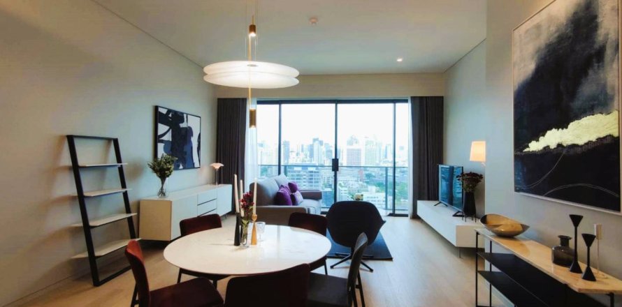 Condo in Bangkok, Thailand, 2 bedrooms  № 181062
