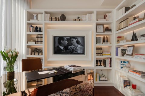 Condo in Bangkok, Thailand, 2 bedrooms  № 181064 - photo 7