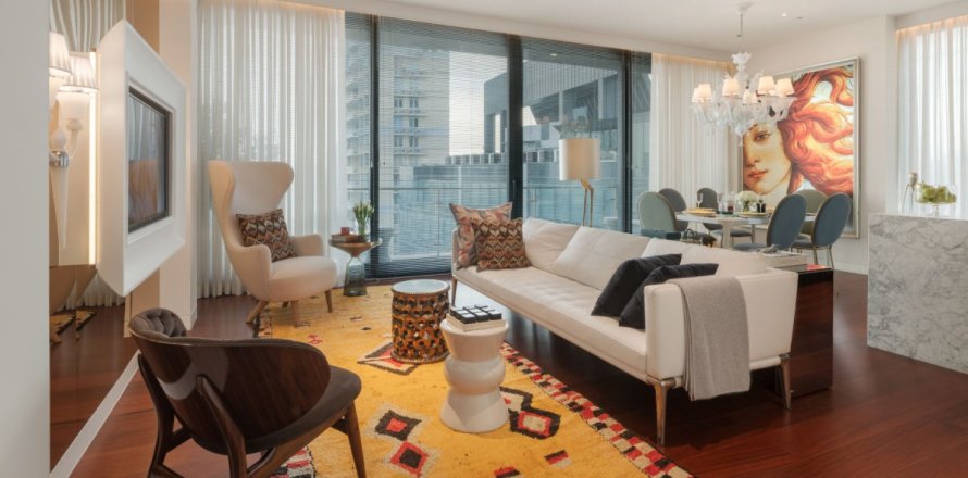 Condo in Bangkok, Thailand, 2 bedrooms  № 181064