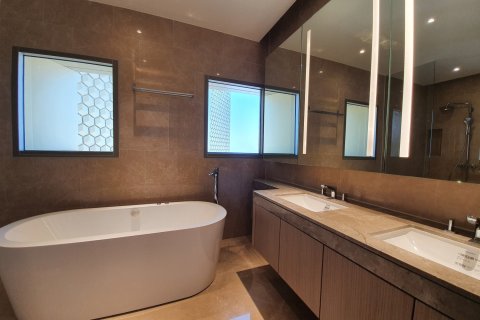 Penthouse in Bangkok, Thailand 3 bedrooms № 181065 - photo 18