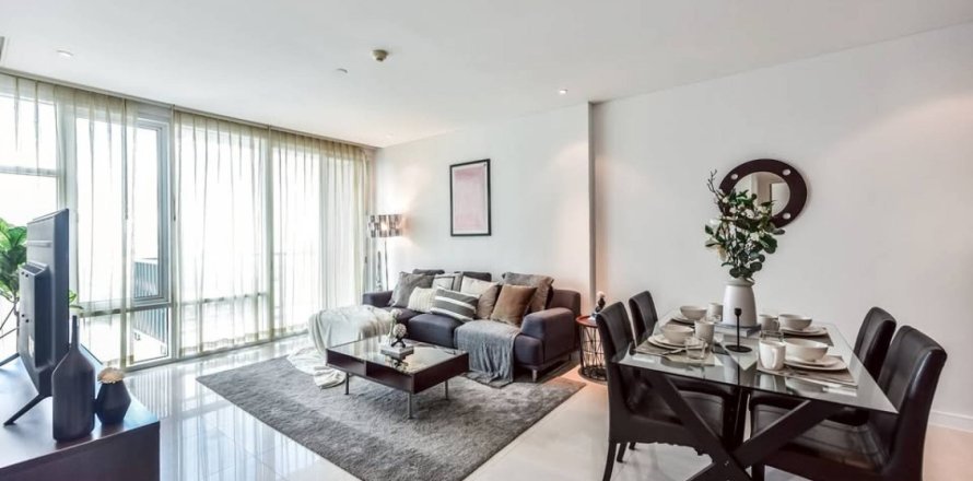 Condo in Bangkok, Thailand, 2 bedrooms  № 180547