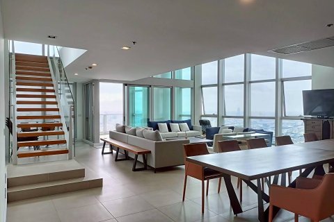 Penthouse à Bangkok, Thaïlande 3 chambres № 180545 - photo 2