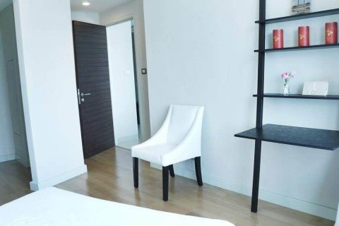 Кондоминиум с 3 спальнями в Кхлонг Сане, Бангкок, Таиланд № 159372 - фото 4