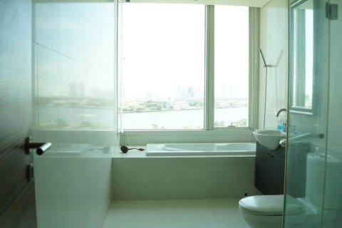 Кондоминиум с 3 спальнями в Кхлонг Сане, Бангкок, Таиланд № 159372 - фото 5