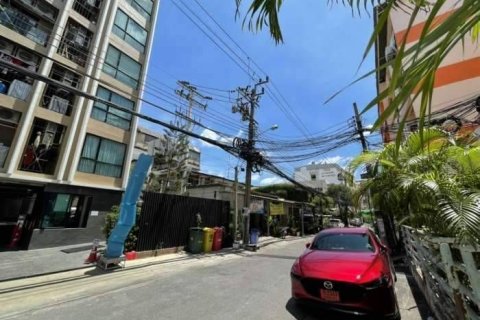 Land in Huai Khwang, Bangkok, Thailand 336 sq.m. № 159373 - photo 7