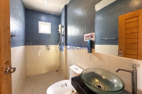 House in Pattaya, Thailand 3 bedrooms № 196229 - photo 18