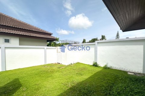 House in Pattaya, Thailand 3 bedrooms № 196230 - photo 6