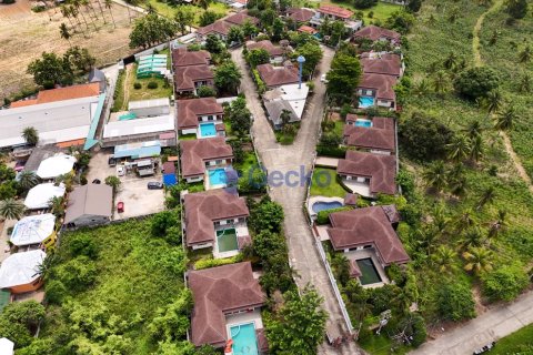 House in Pattaya, Thailand 3 bedrooms № 196230 - photo 11