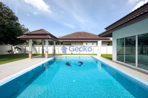 House in Pattaya, Thailand 3 bedrooms № 196230 - photo 7