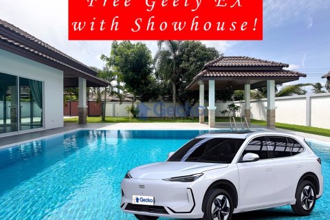 House in Pattaya, Thailand 3 bedrooms № 196230