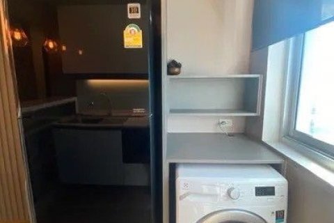 Кондоминиум с 2 спальнями в Хуай Кванге, Бангкок, Таиланд № 135804 - фото 11