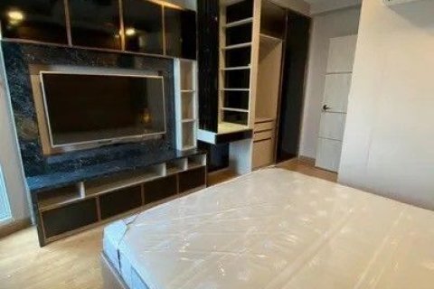 Кондоминиум с 2 спальнями в Хуай Кванге, Бангкок, Таиланд № 135804 - фото 3