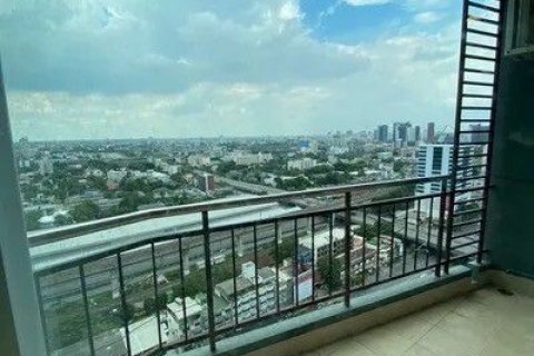 Кондоминиум с 2 спальнями в Хуай Кванге, Бангкок, Таиланд № 135804 - фото 21