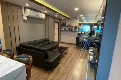 Кондоминиум с 2 спальнями в Хуай Кванге, Бангкок, Таиланд № 135804 - фото 10