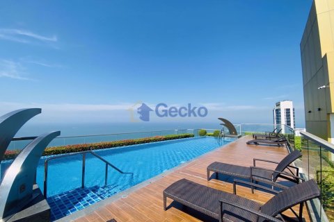 Condo in Pattaya, Thailand, 2 bedrooms  № 197015