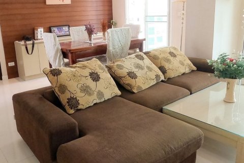 Condo in Chiang Mai, Thailand, 2 bedrooms  № 120125 - photo 3