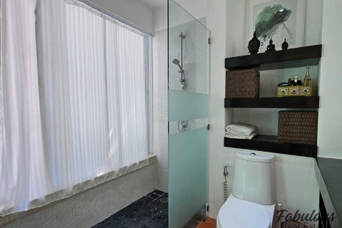 Apartment in Kamala, Thailand 3 bedrooms № 179220 - photo 11