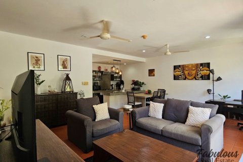 Apartment in Kamala, Thailand 3 bedrooms № 179220 - photo 5